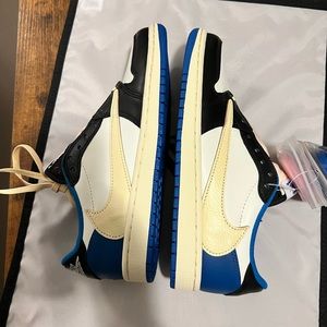 Travis Scott Fragment Jordan 1 Low size 8 men